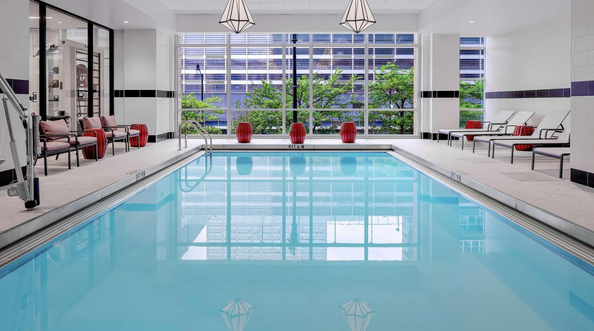 Home2 Suites By Hilton Chicago Mccormick Place Exteriér fotografie